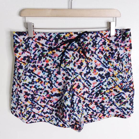 Athleta Sway Shorts Lightweight Rainbow Elastic Waist Zip Pockets 14 - Picture 1 of 8